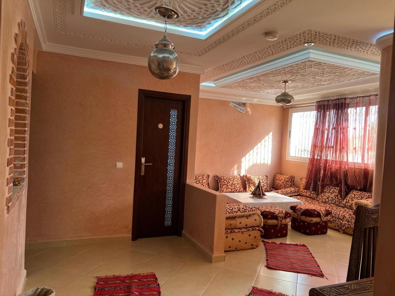 Sinim House Apartment ทากาเซาท์ ภายนอก รูปภาพ
