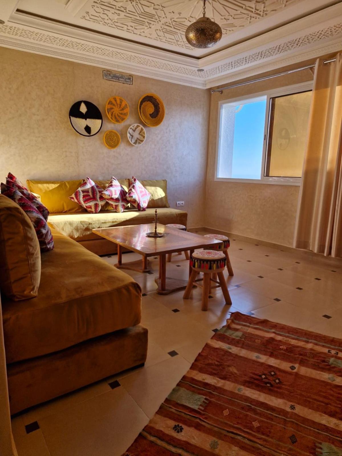 Sinim House Apartment ทากาเซาท์ ภายนอก รูปภาพ