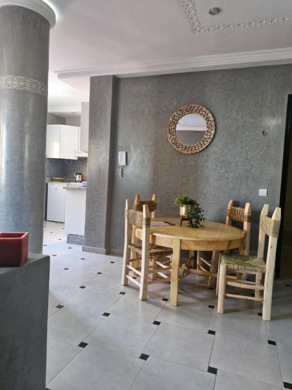 Sinim House Apartment ทากาเซาท์ ภายนอก รูปภาพ